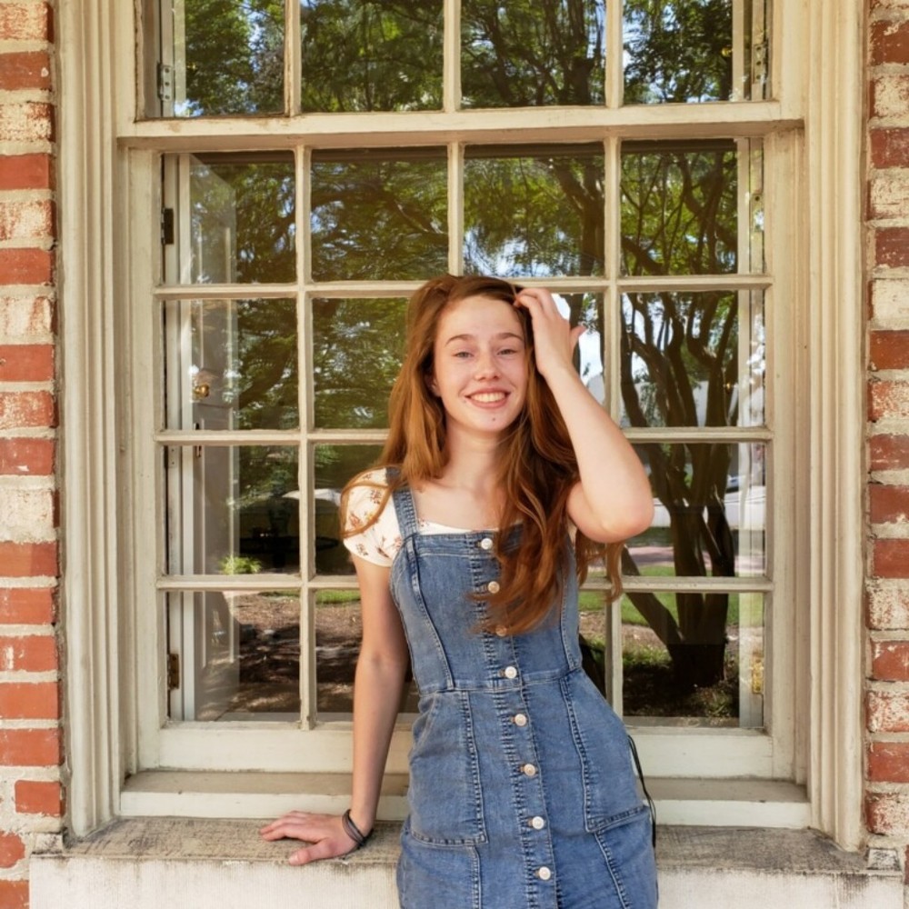 Meet your Posher, Carlie